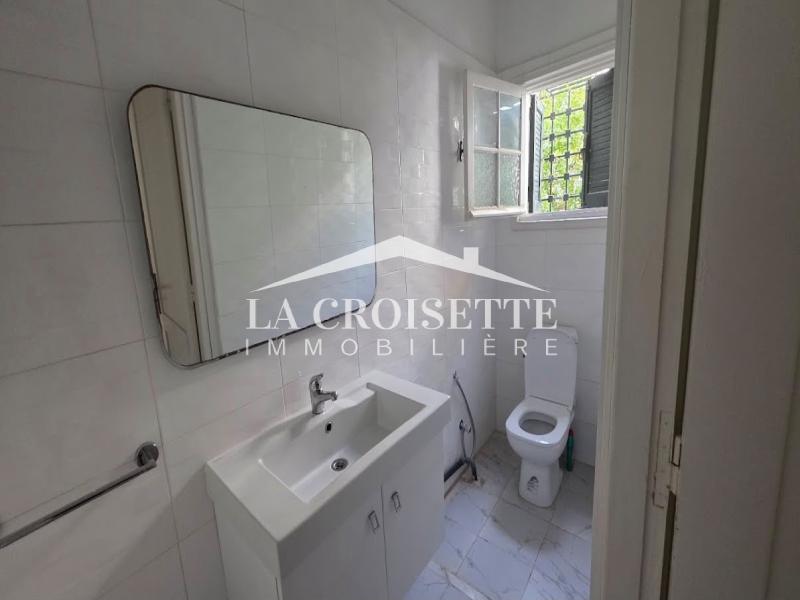 Villa S+4 avec jardin à La Marsa
